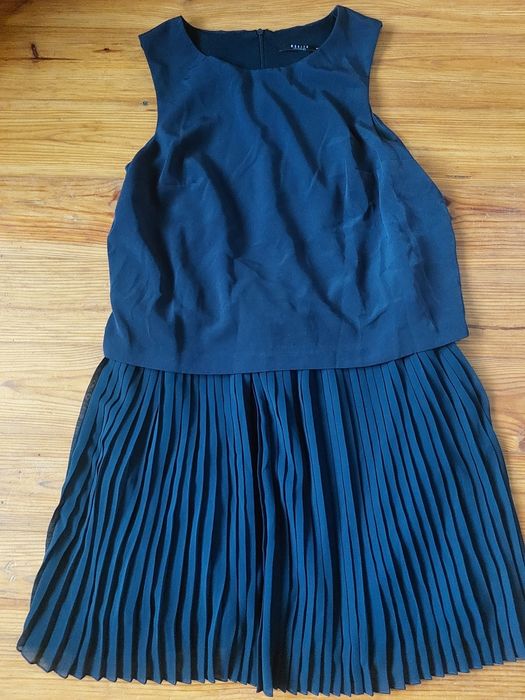 Elegancka plisowana sukienka Mohito 40