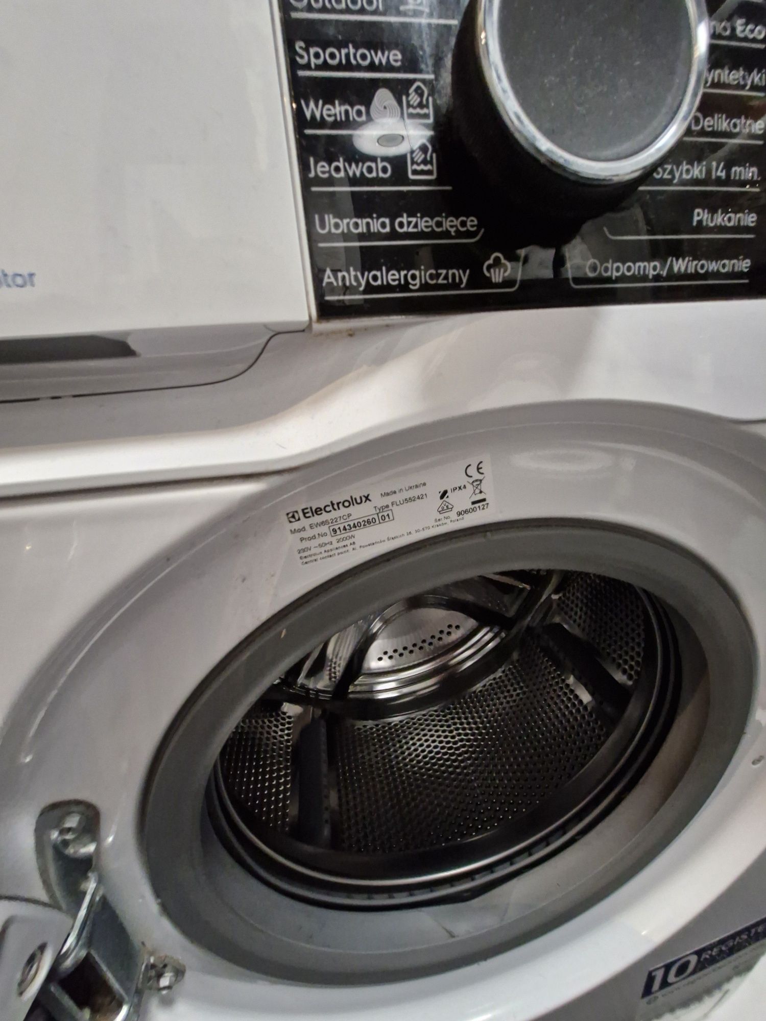 Pralka Electrolux Perfectcare 600 EW6S227CP