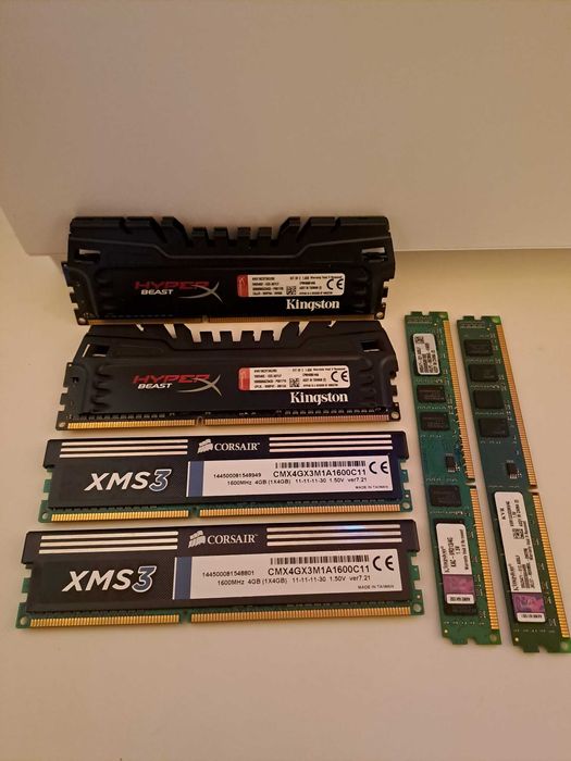 Lote de kits de memórias de 8GB DDR3 / HyperX / Corsair / Kingston