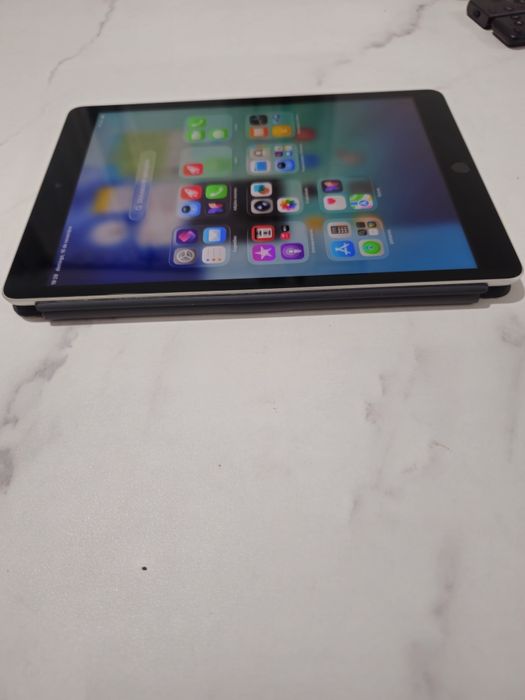 Ipad 9ª Geração 64GB com teclado