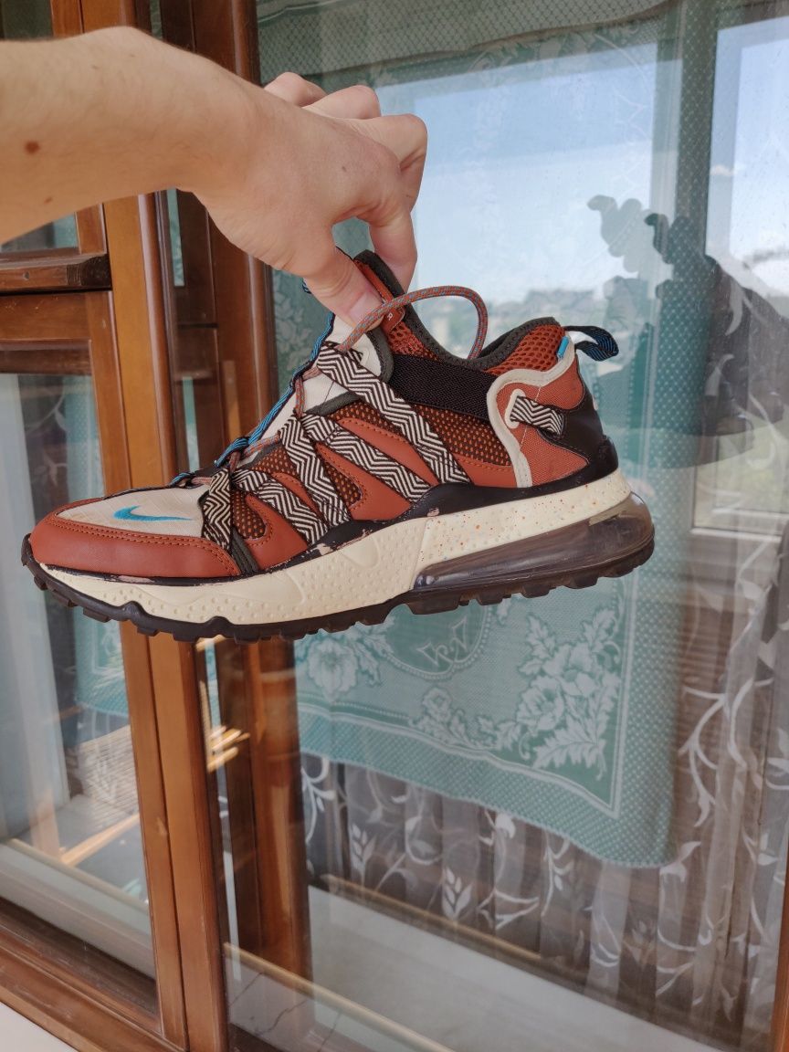 Кросівки NIKE AIR MAX 270 BOWFIN (AJ7200-202)