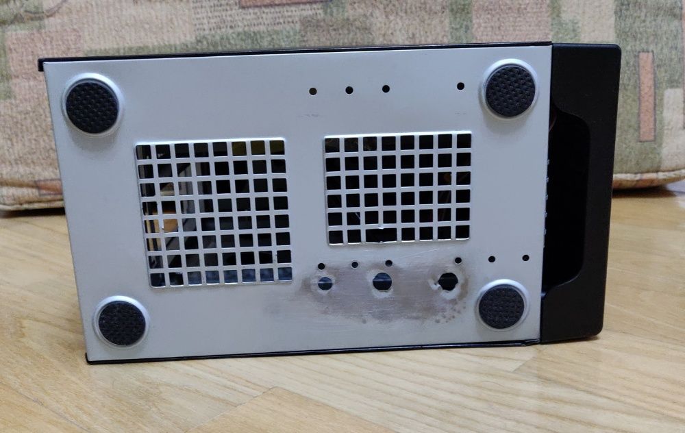 Корпус  Chieftec Mini-ITX