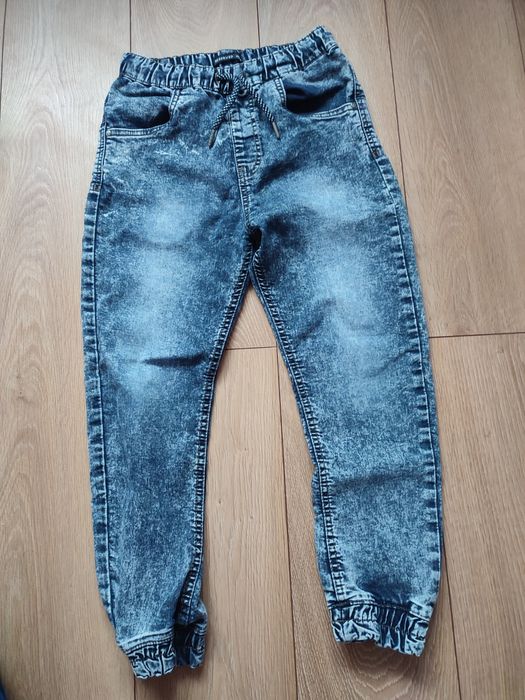 Spodnie chłopięce 146