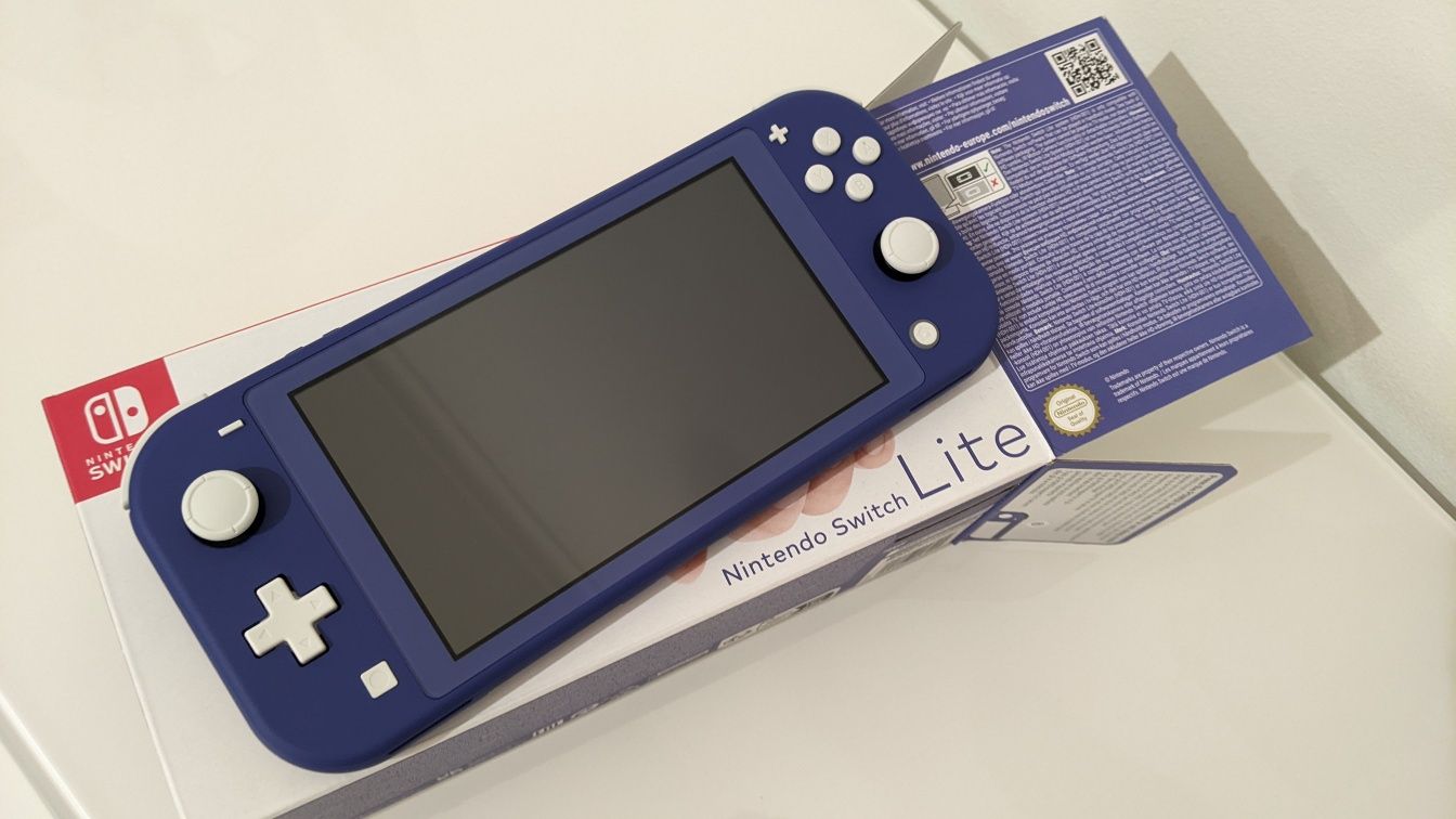 Nintendo Switch Roxa nova