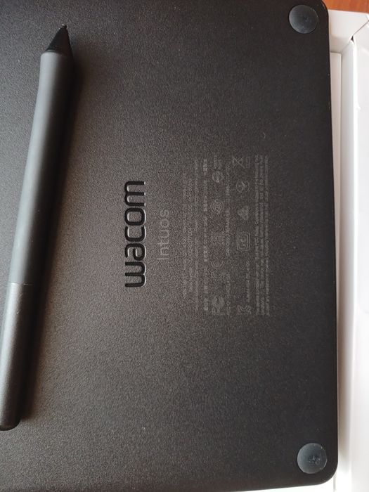 Графічний планшет Intuos call 4100