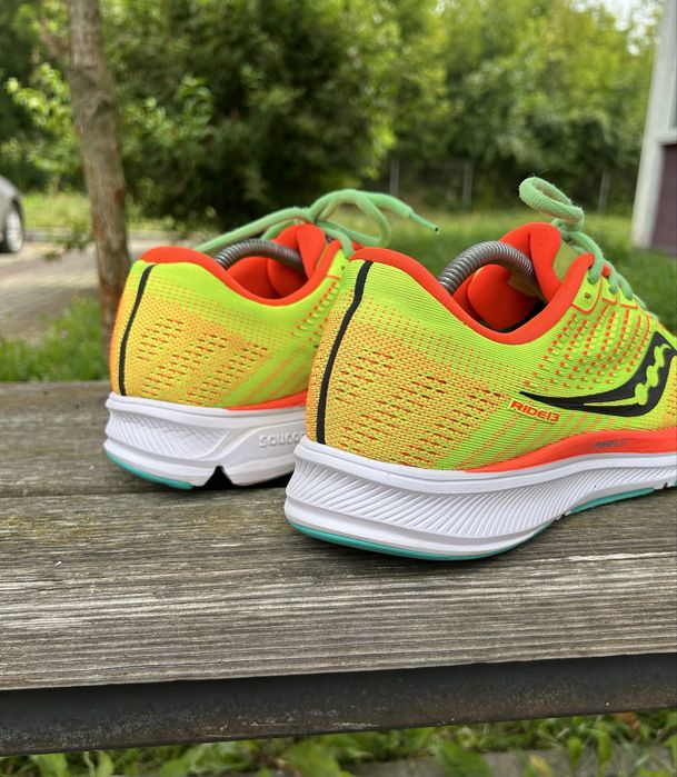 Saucony Ride 13 (28,5) кросівки для бігу салатові сітка легкі бігові
