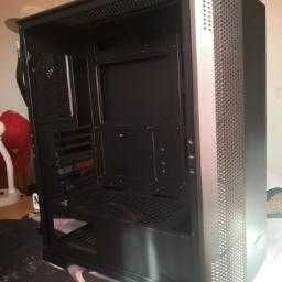 Vendo caixa de computador NOVA