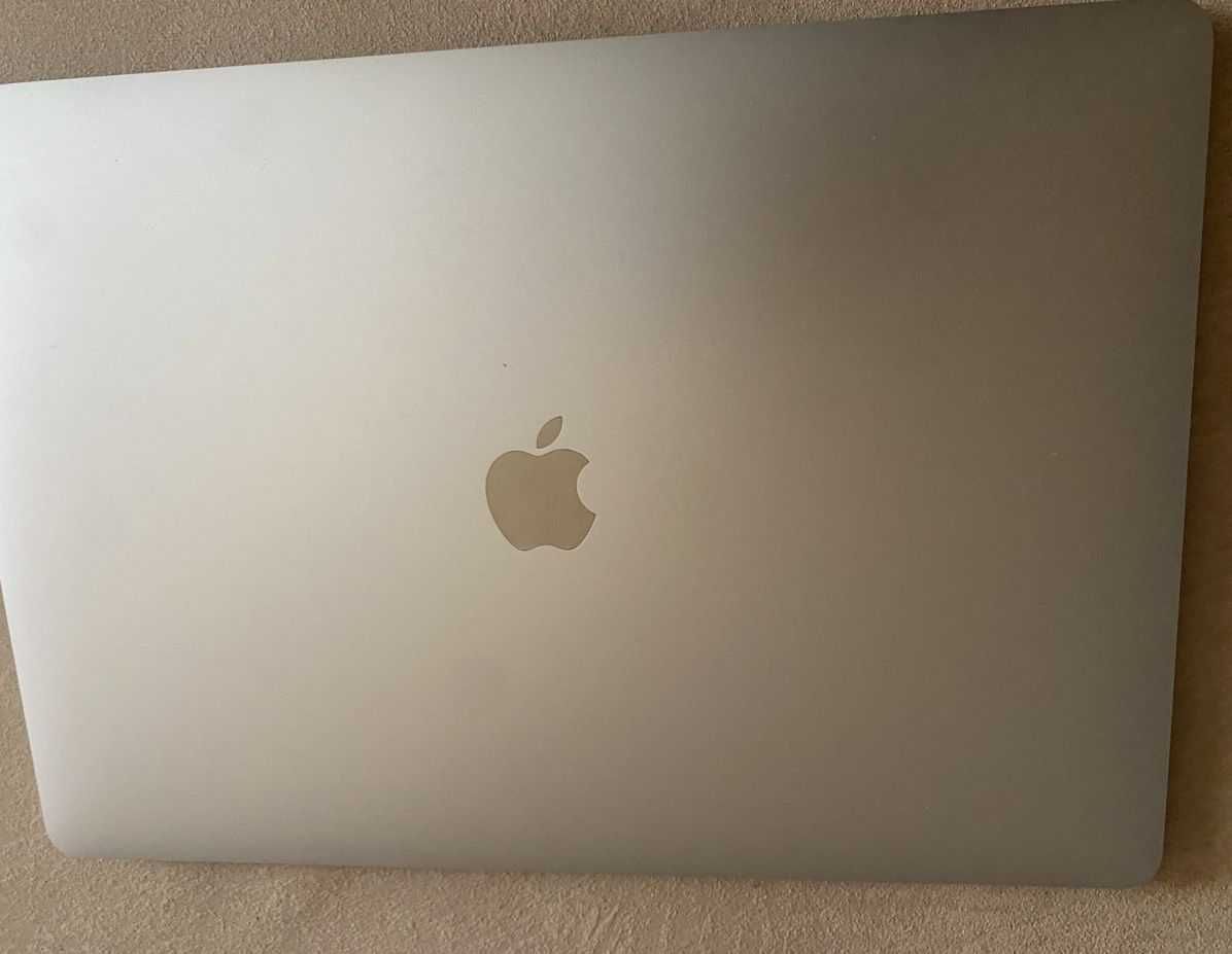 MacBook Pro15" i7/16/256GB(MV902) 2019 року (не робочій)A1990 EMC3215