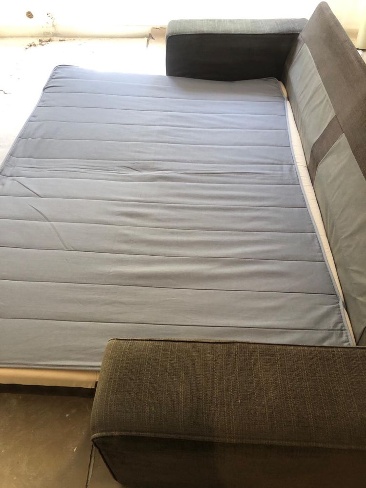 Sofá-cama IKEA KIVIK