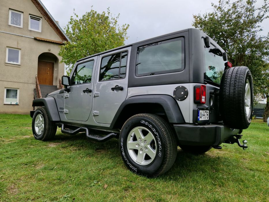 Wrangler w  zachowany w oryginalnym stanie wolny od korozji
