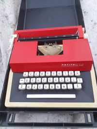 Maquina de escrever Petite com mala