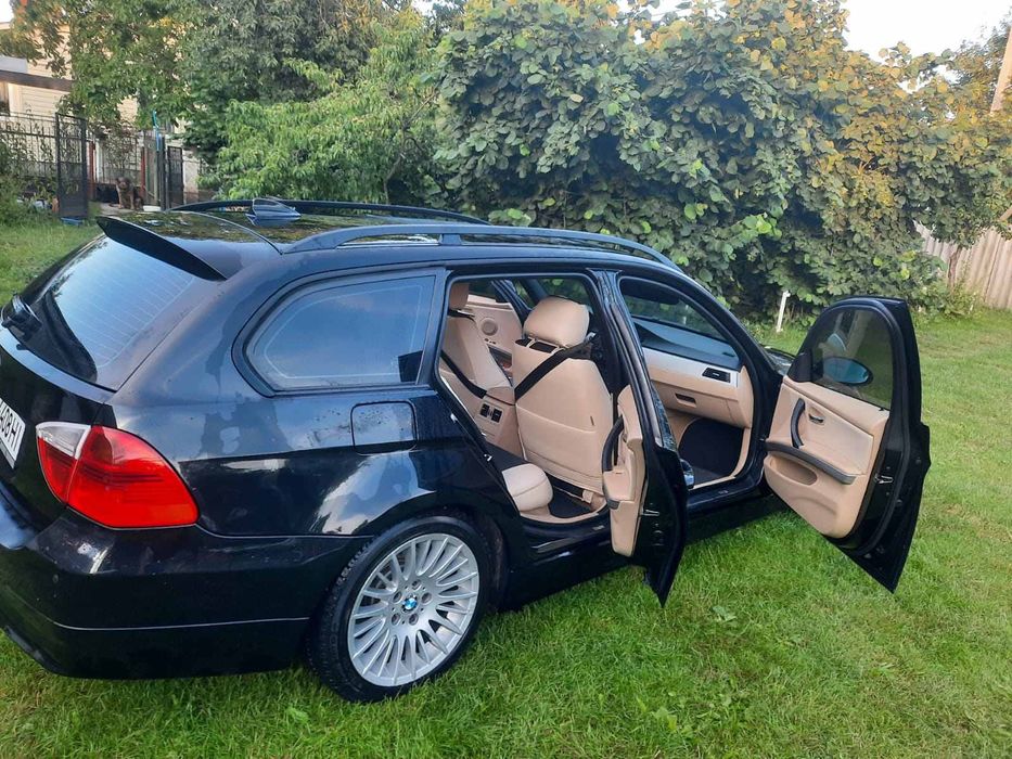 Продам  BMW 318I