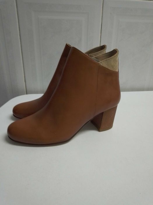 Botins camel tamanho 38