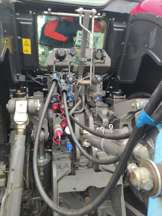 Трактор колісний Massey Ferguson