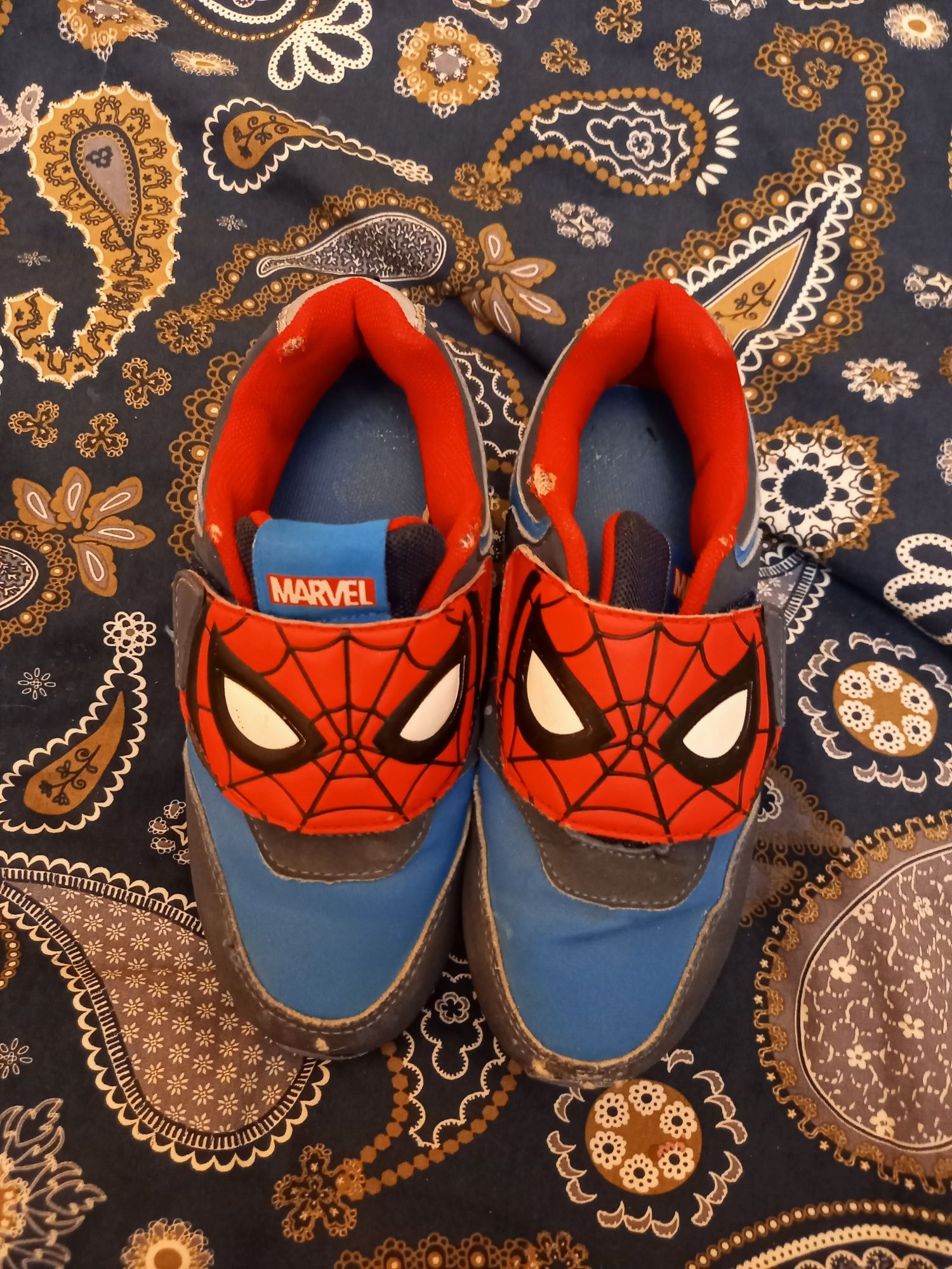 Buty dziecięce spiderman rozmiar 31