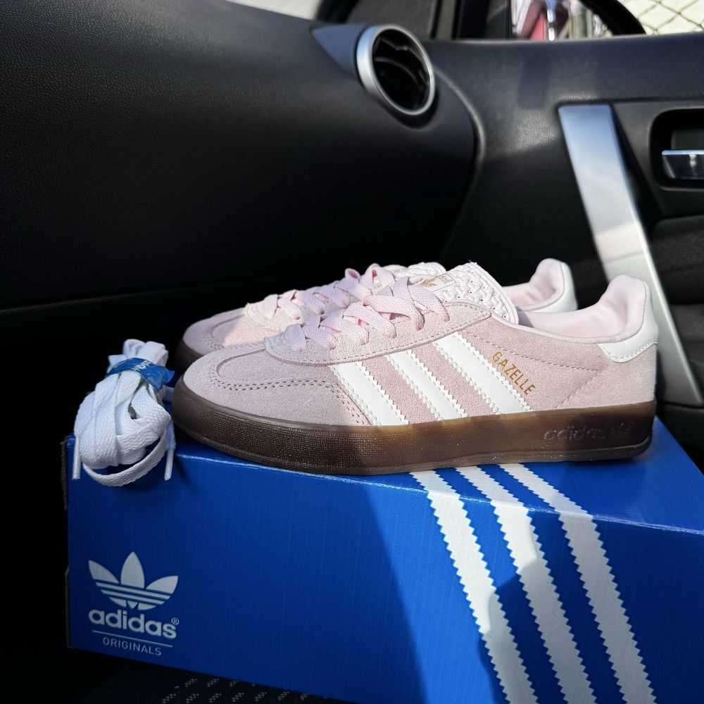 Жіночі кросівки адідас газель рожеві замша Adidas Gazelle pink white
