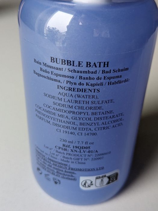 Zestaw kosmetyków "Lavender Dream" marki Gloss sól i płyn do kąpieli