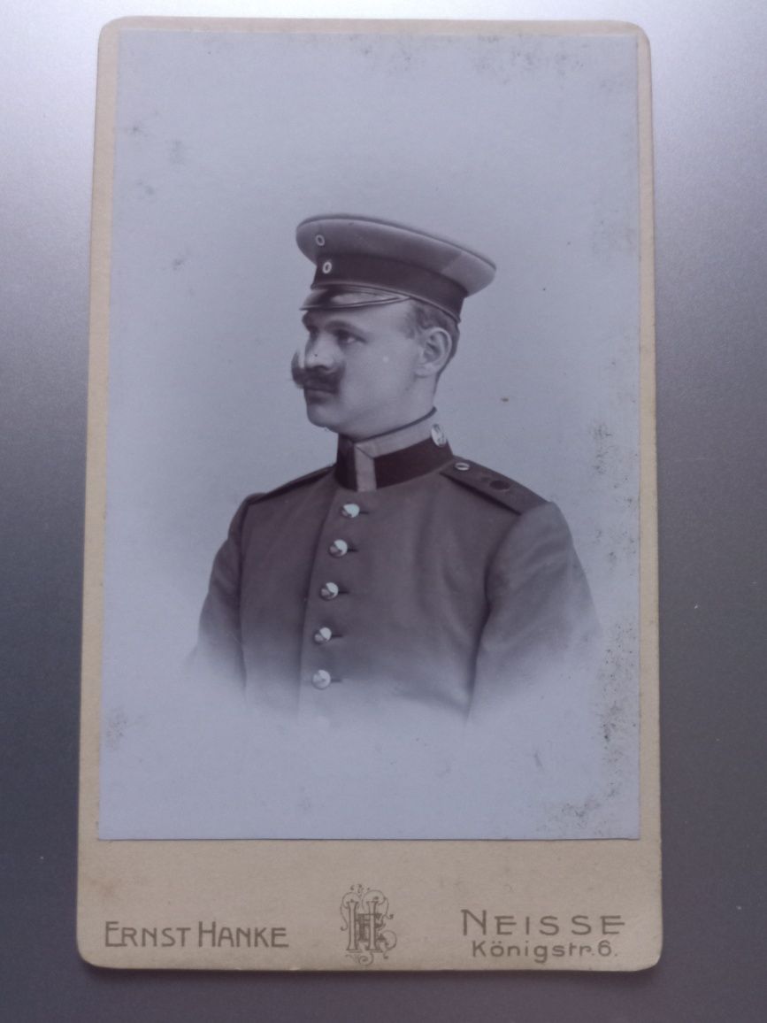 Nysa [Neisse) - stare zdjęcie żołnierza, kartonik