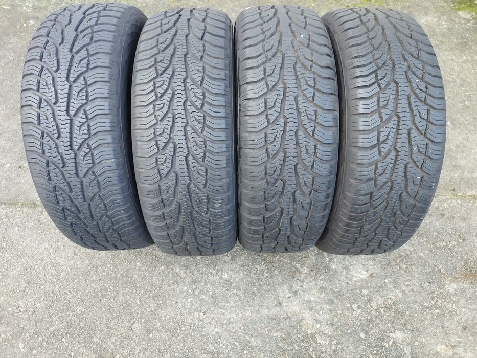 4 x Uniroyal AllSeason Expert 2 215/60/17 96H 8,5mm 2022rok