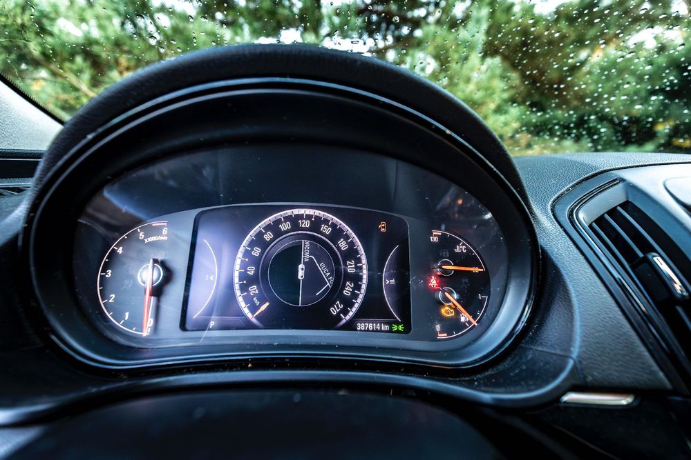 Opel Insignia Sport Tourer 2.0 BiTurbo | Automat