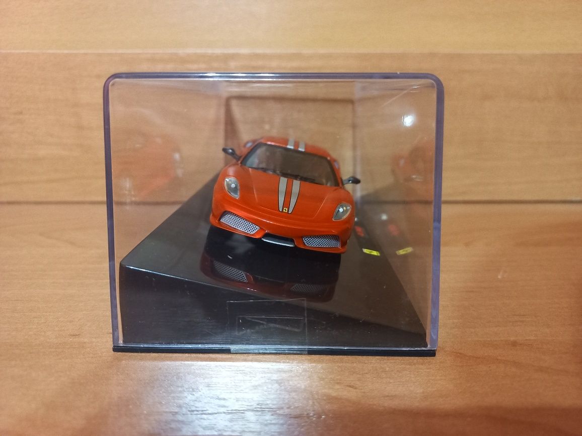 Модель авто 1:43 Ferrari 430 hot wheels