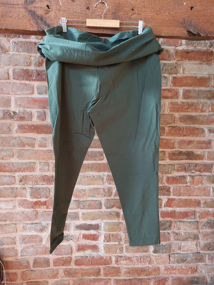 Oryginalne legginsy ze spódniczką dla Pań plus size