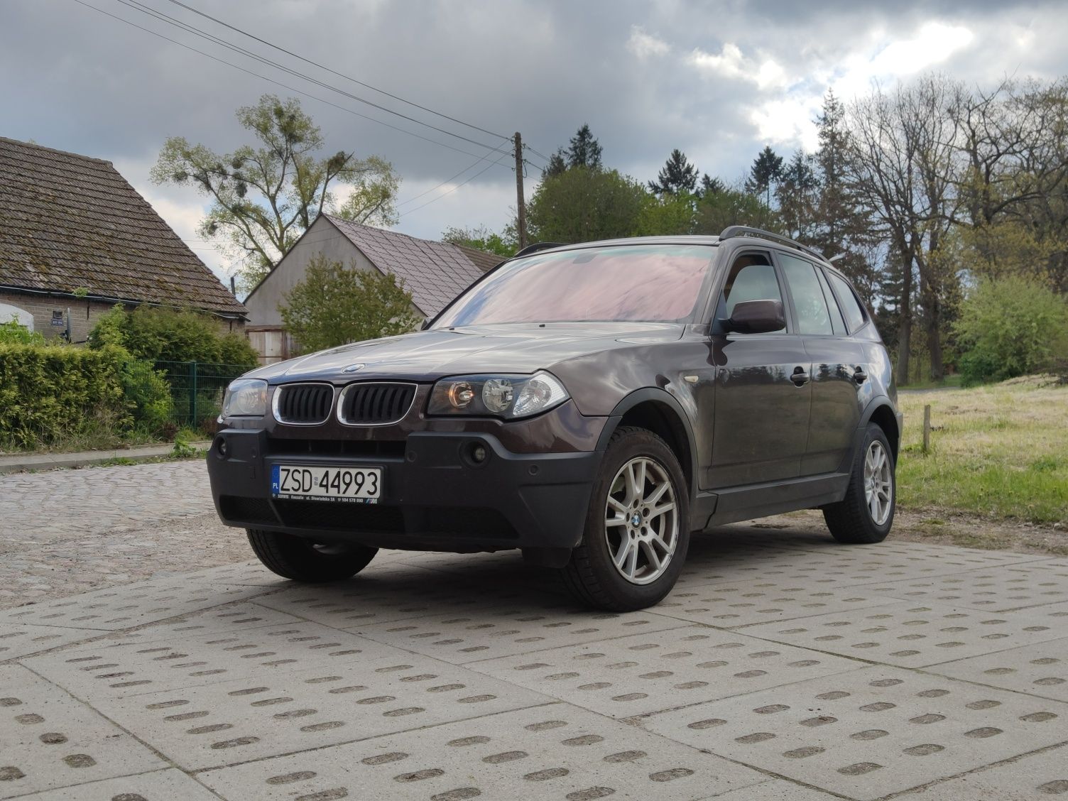 BMW X3 Moccabraun e83 2.0d 150km 4x4 Android Spotify Klima suv