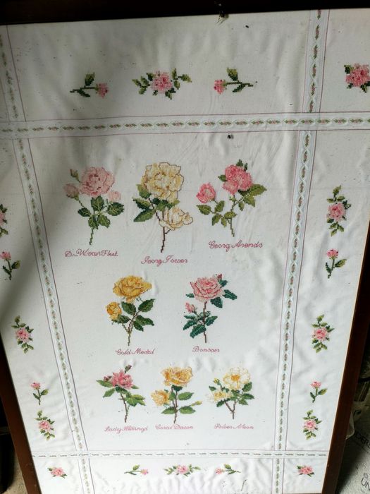 Quadros antigos feitos mãos