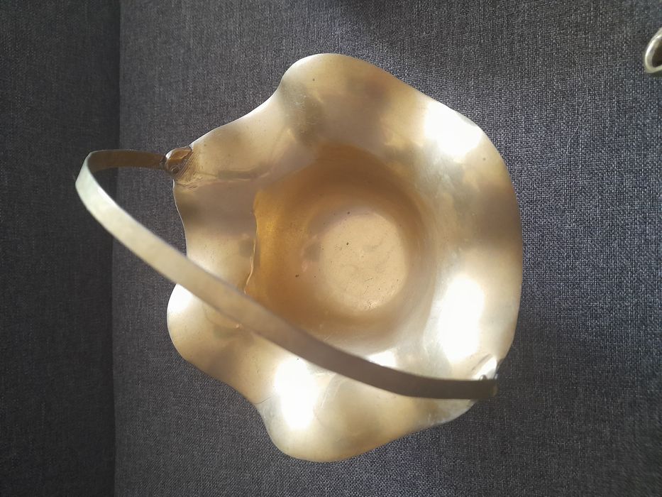 Mosiężne ozdoby: koszyczek,popielniczka