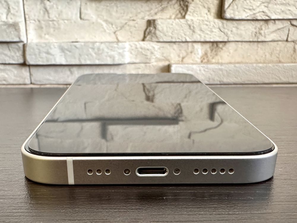 Apple iPhone 14 256GB Starlight