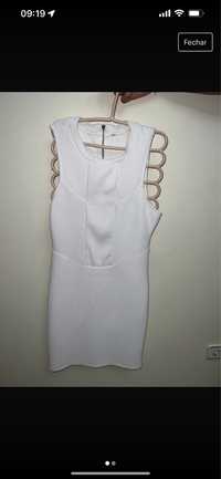 Vestido branco justinho