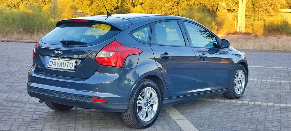 Ford Focus MK3 Trend 1.6 Tdci 148€Mês Garantia Troco