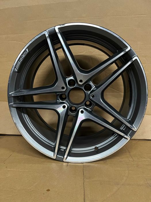 Felga AMG Klasy C A205.401.1900 8,5J 19 cali ET38 5x112