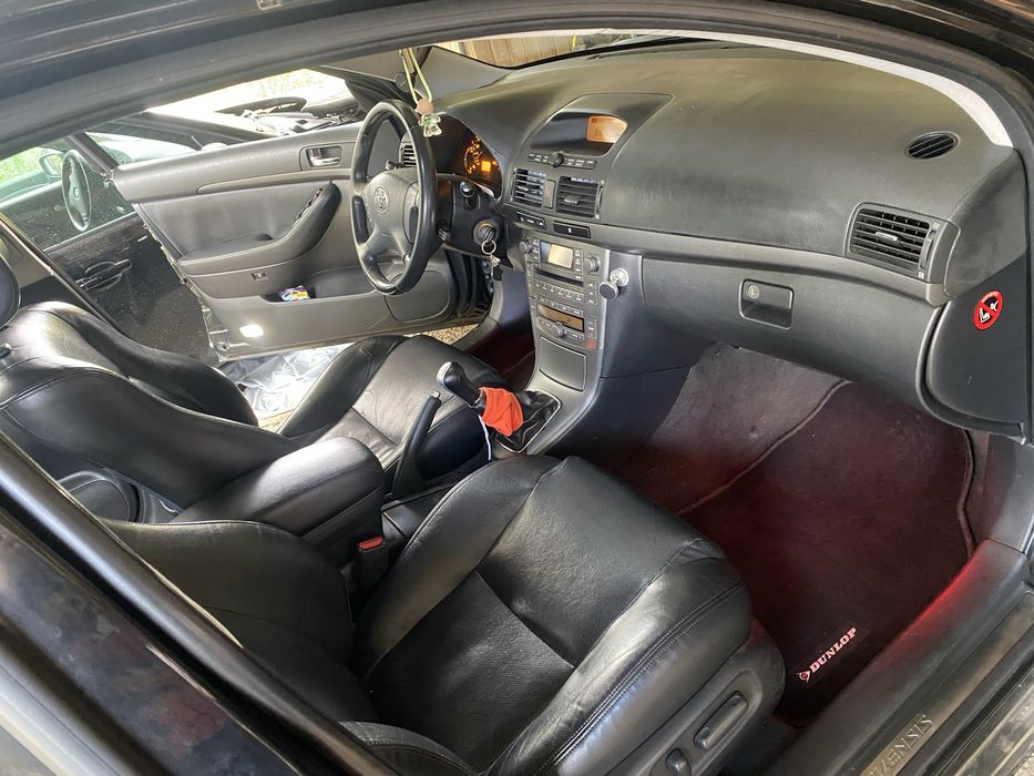 Toyota Avensis T25 2.0