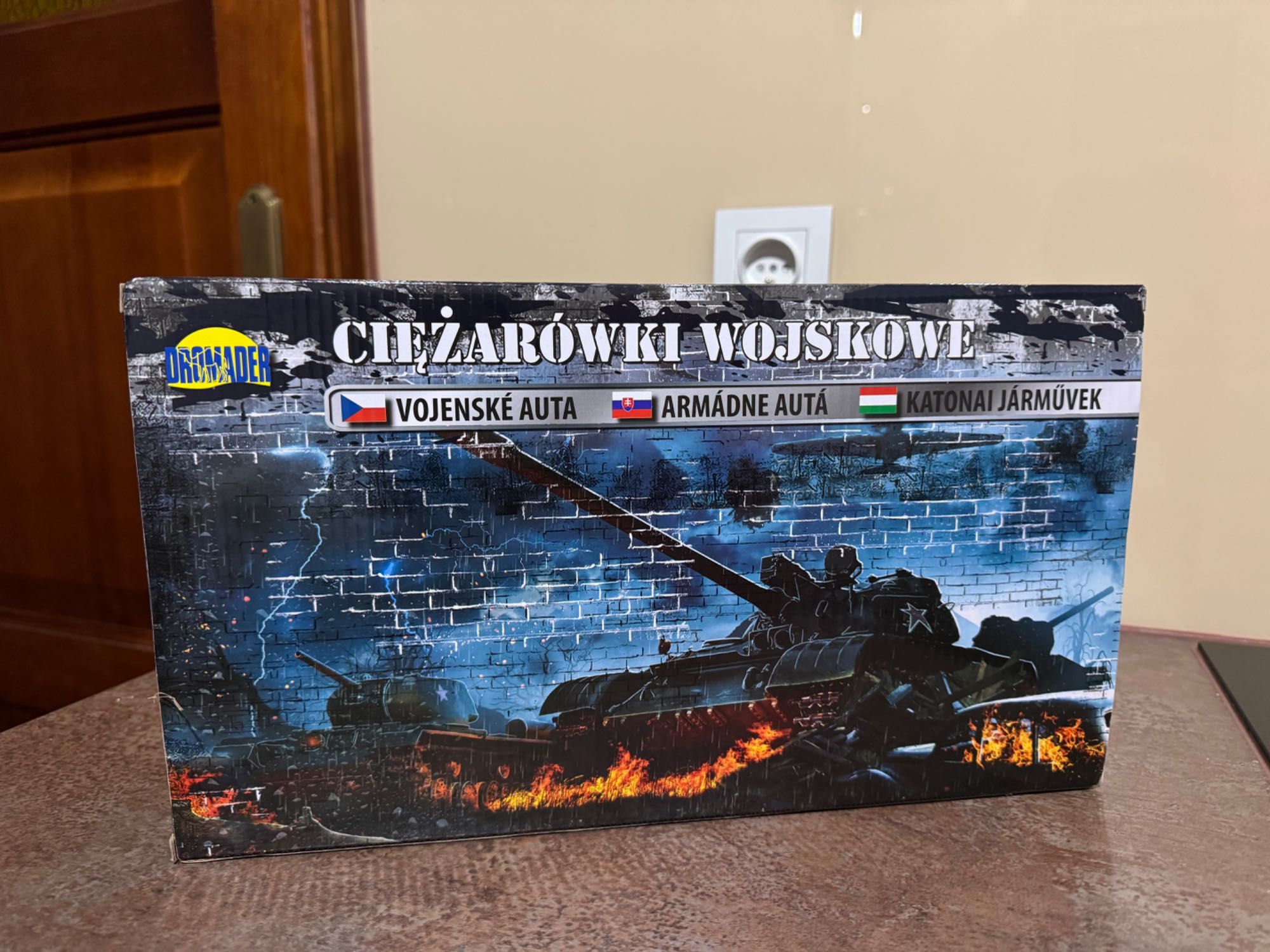 Wojsko ciężarówka wojskowa samolot Zabawki