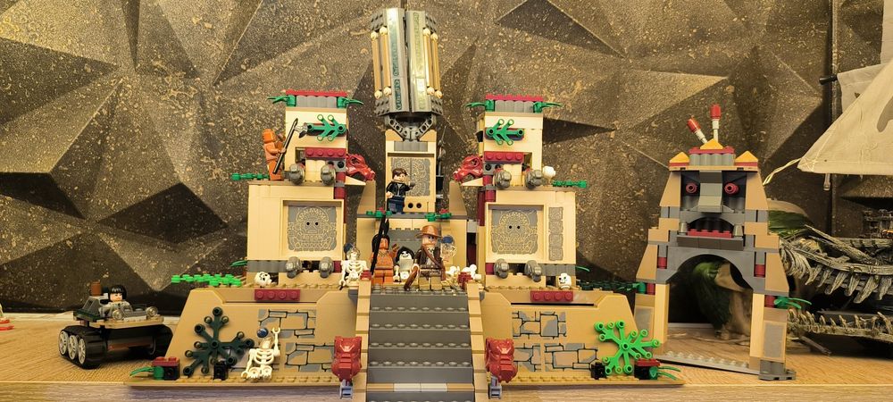 Lego 7627 IJ Świątynia kryształowej czaszki