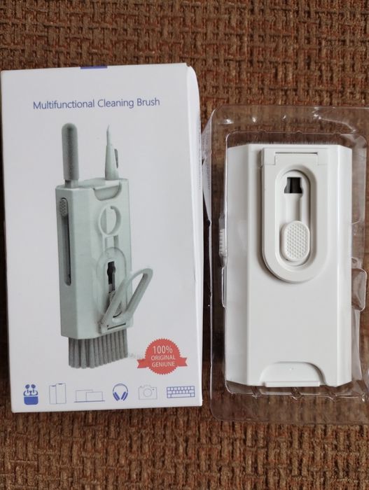 Набор для чистки гаджетов 8в1.