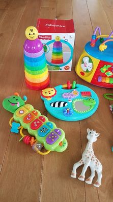 Zabawki grające Fisher Price sorter słonik wieża żyrafki sophie