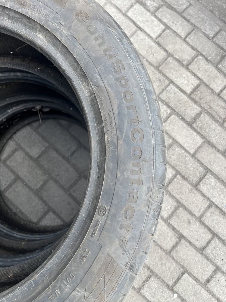 Шини Continental 235/55 R18