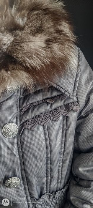 Kurtka damska z naturalnym kołnierzem