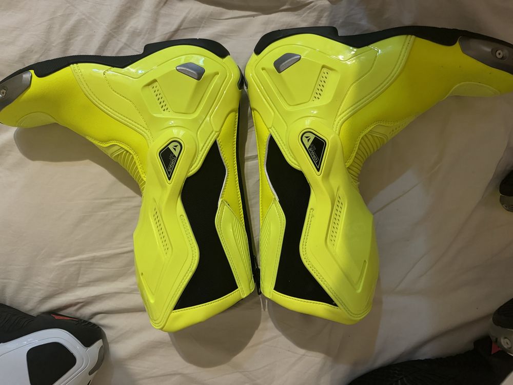 Buty dainese torque out 3  rozne rozmiary ostatnie sztuki z magazynu