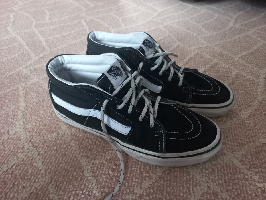 Продам кеди ванс