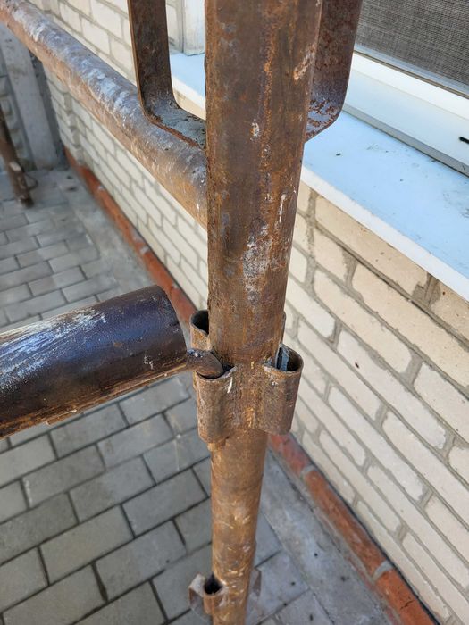 Будівельні ліси якісні