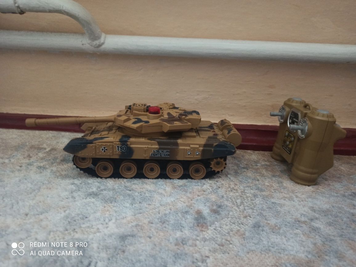 Танк на пульте Т-90