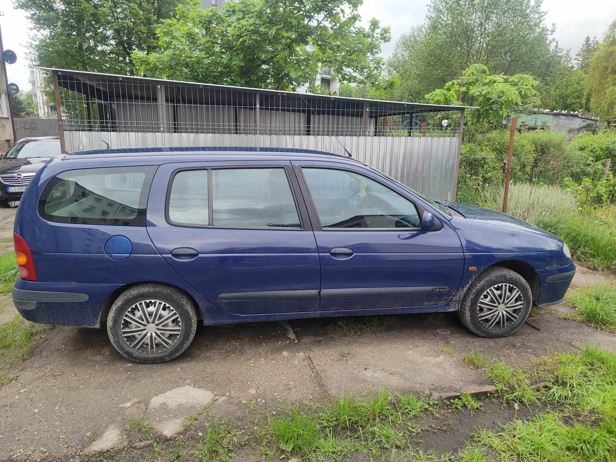 Renault Megane I 1.4 2002r. Kombi benzyna