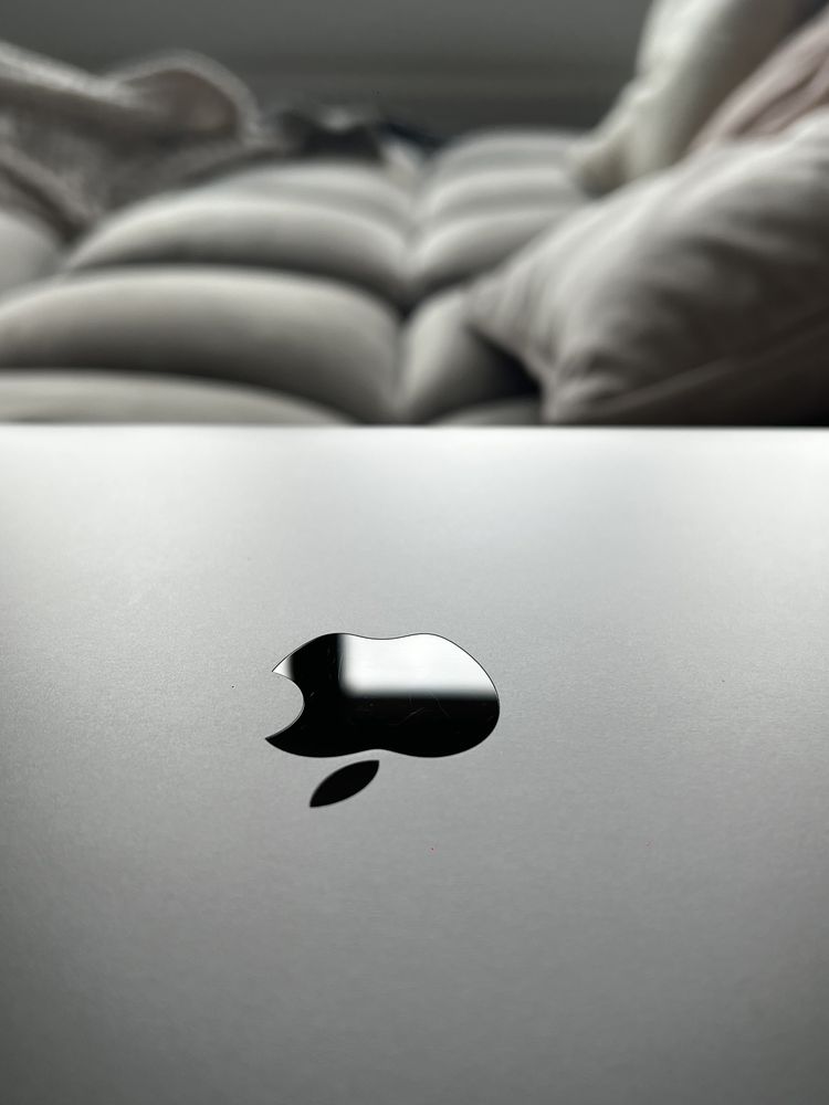 MacBook Air 2020, 13-inch, Retina.