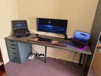 Secretária com gaveteiro ideal para home office