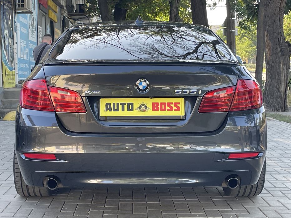 BMW 535i xDrive 2013 року