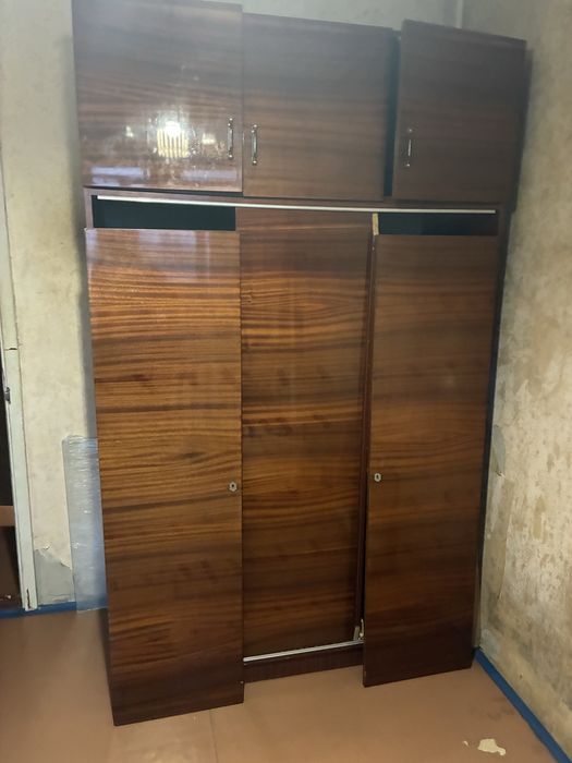 Шкаф мебельный для вещей