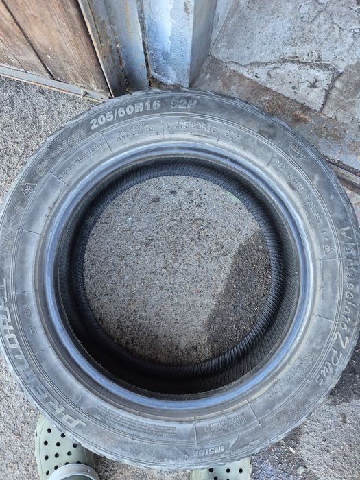 Продам зимові шини 205/60 R16 ціна за комплект 3000 грн